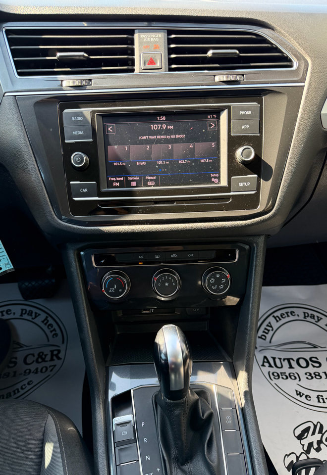 Volkswagen Tiguan S 2018