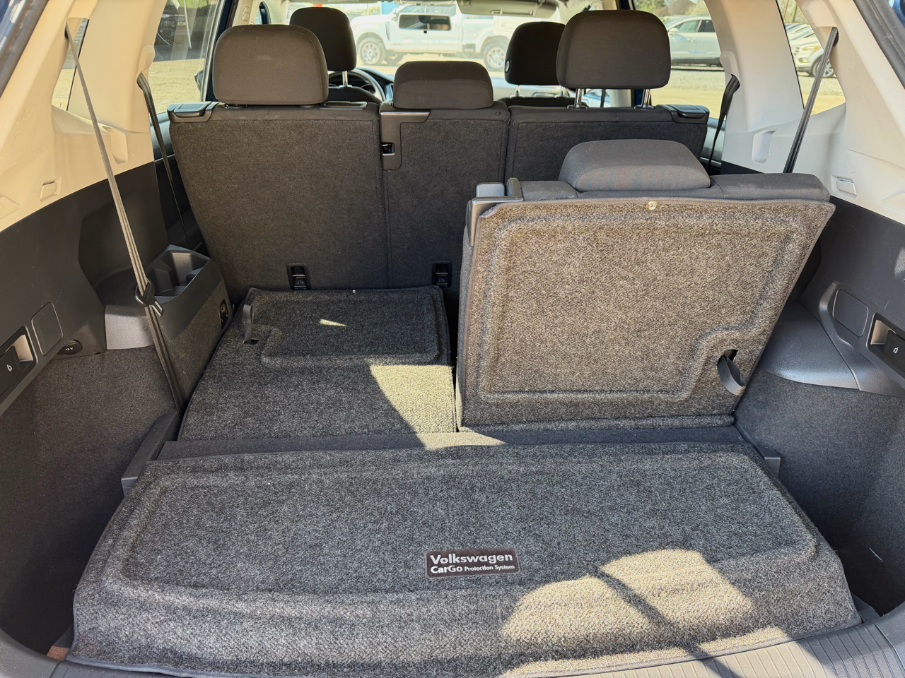 Volkswagen Tiguan S 2018