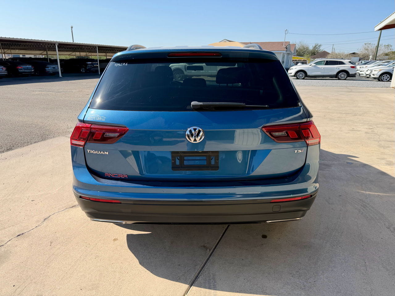 Volkswagen Tiguan S 2018