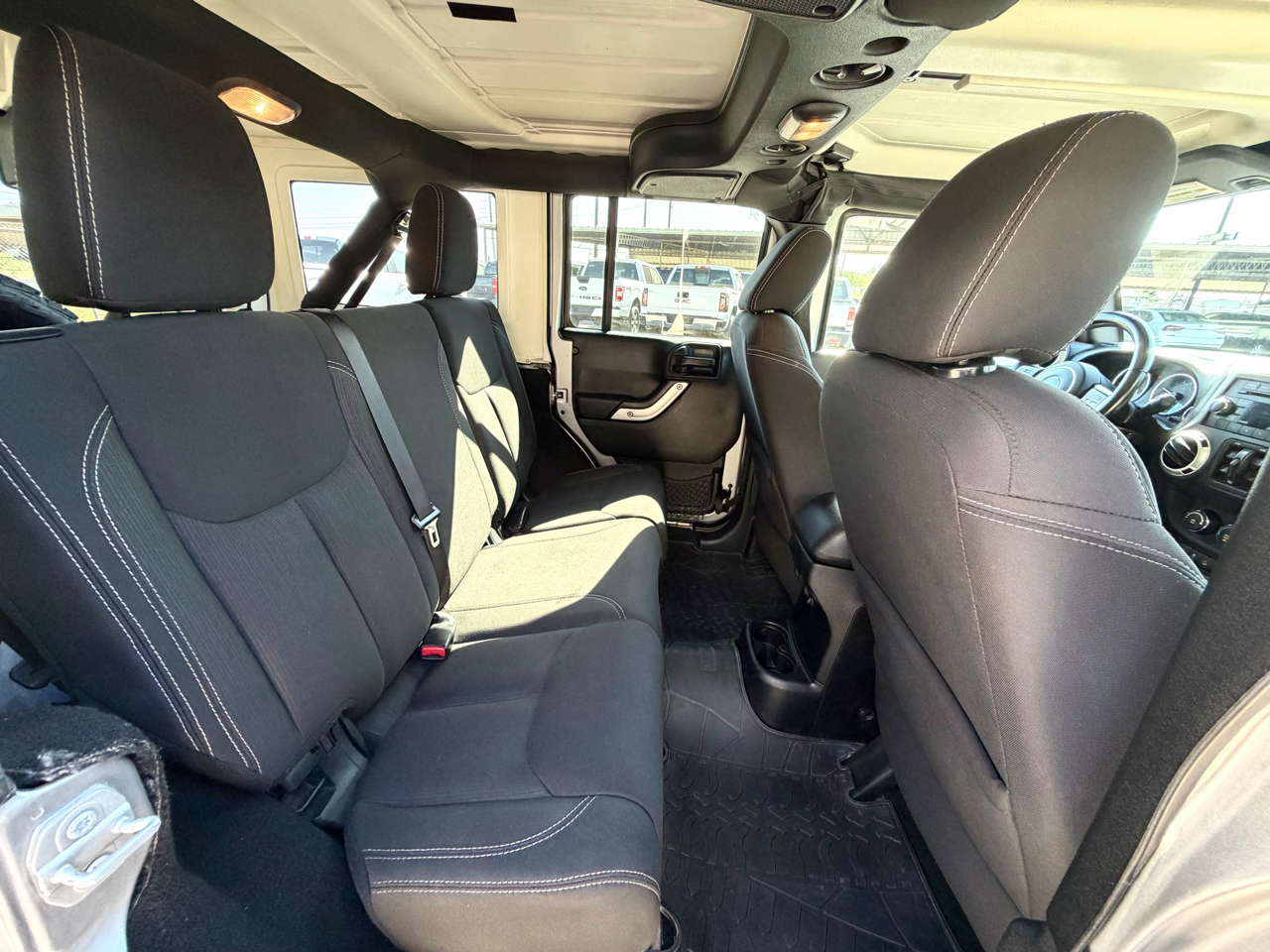 Jeep Wrangler Sahara 2017