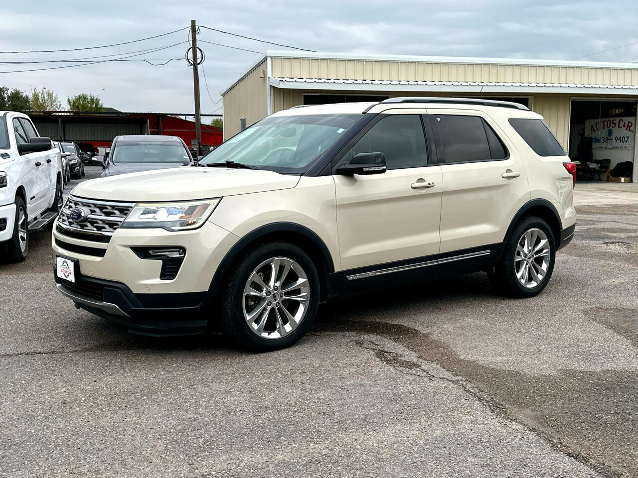 2018 Ford Explorer XLT's photo
