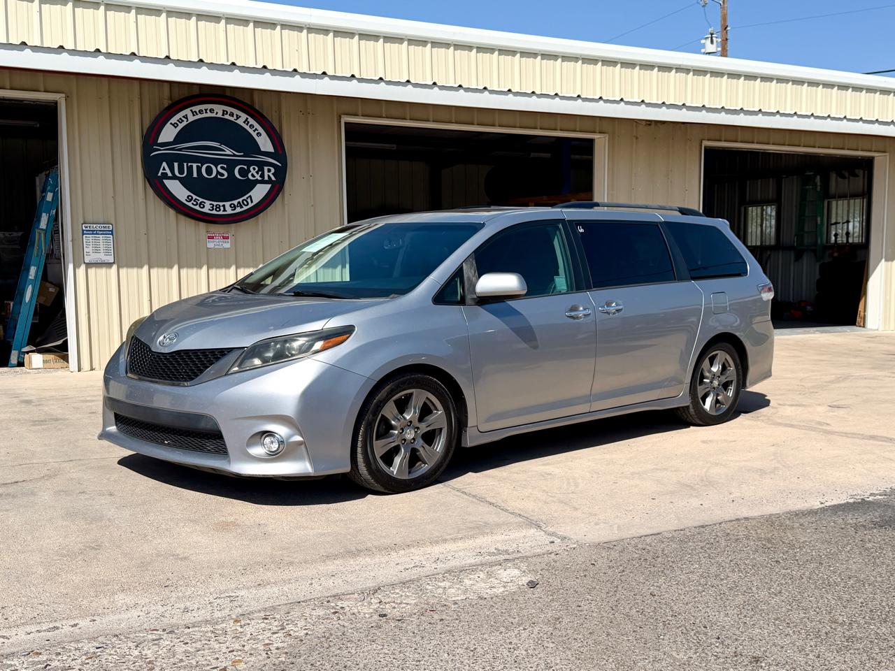 Toyota Sienna  2017