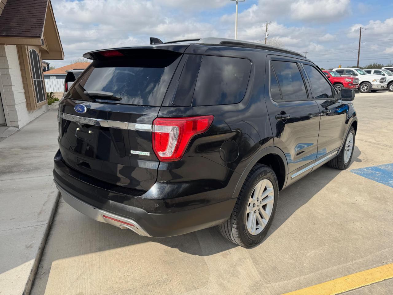 Ford Explorer XLT 2017