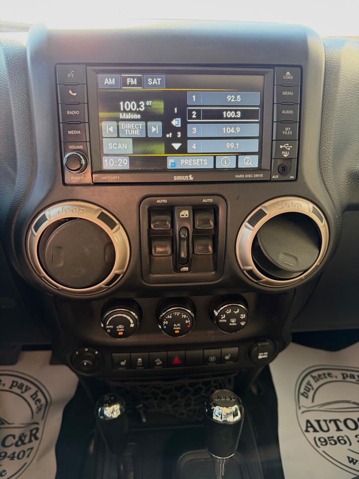 Jeep Wrangler Sahara 2016