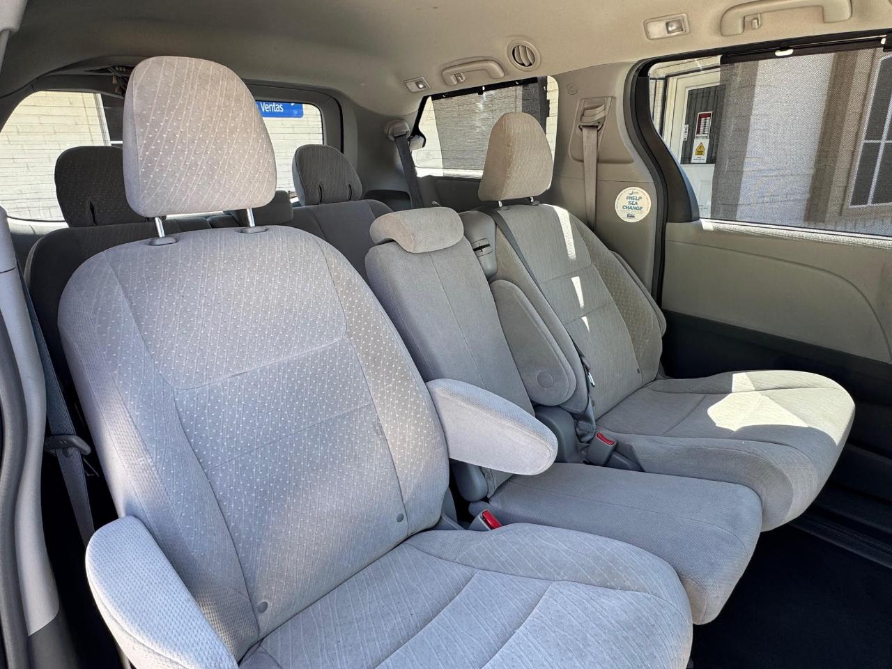 Toyota Sienna LE 2018
