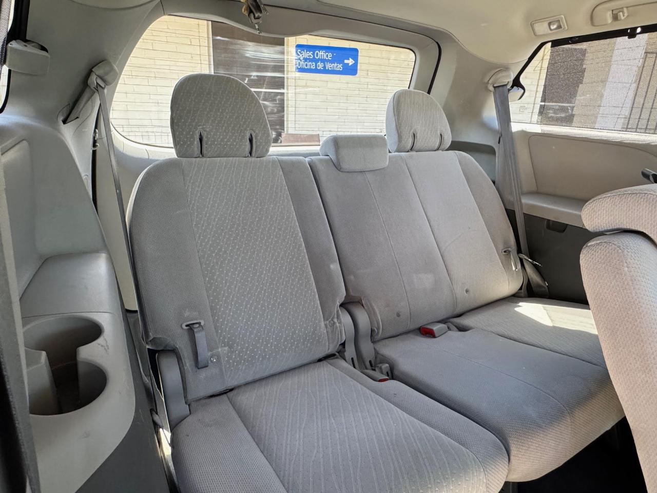 Toyota Sienna LE 2018