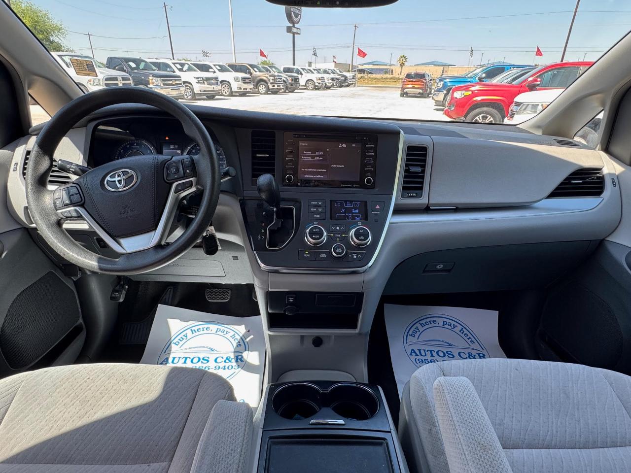Toyota Sienna LE 2018