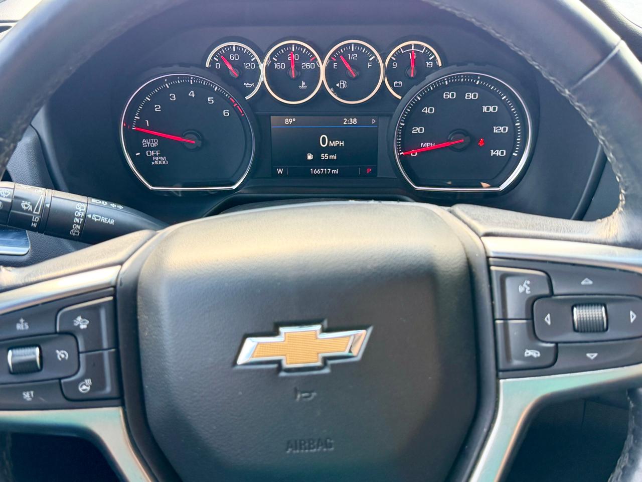 Chevrolet Suburban 1500 LT 2021