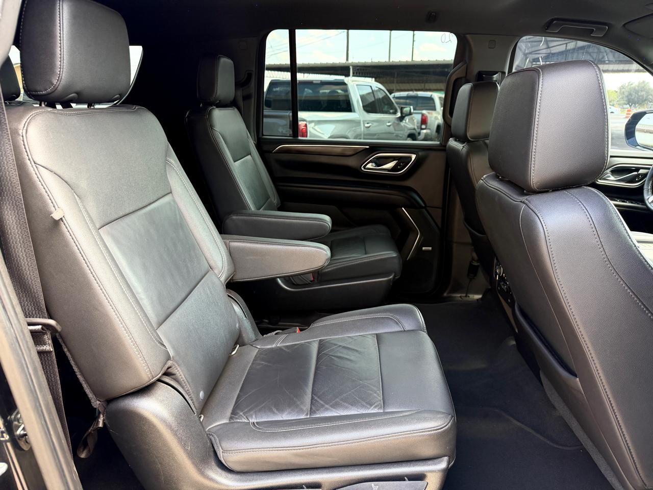 Chevrolet Suburban 1500 LT 2021