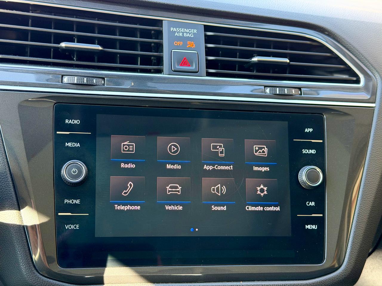 Volkswagen Tiguan SE 2018