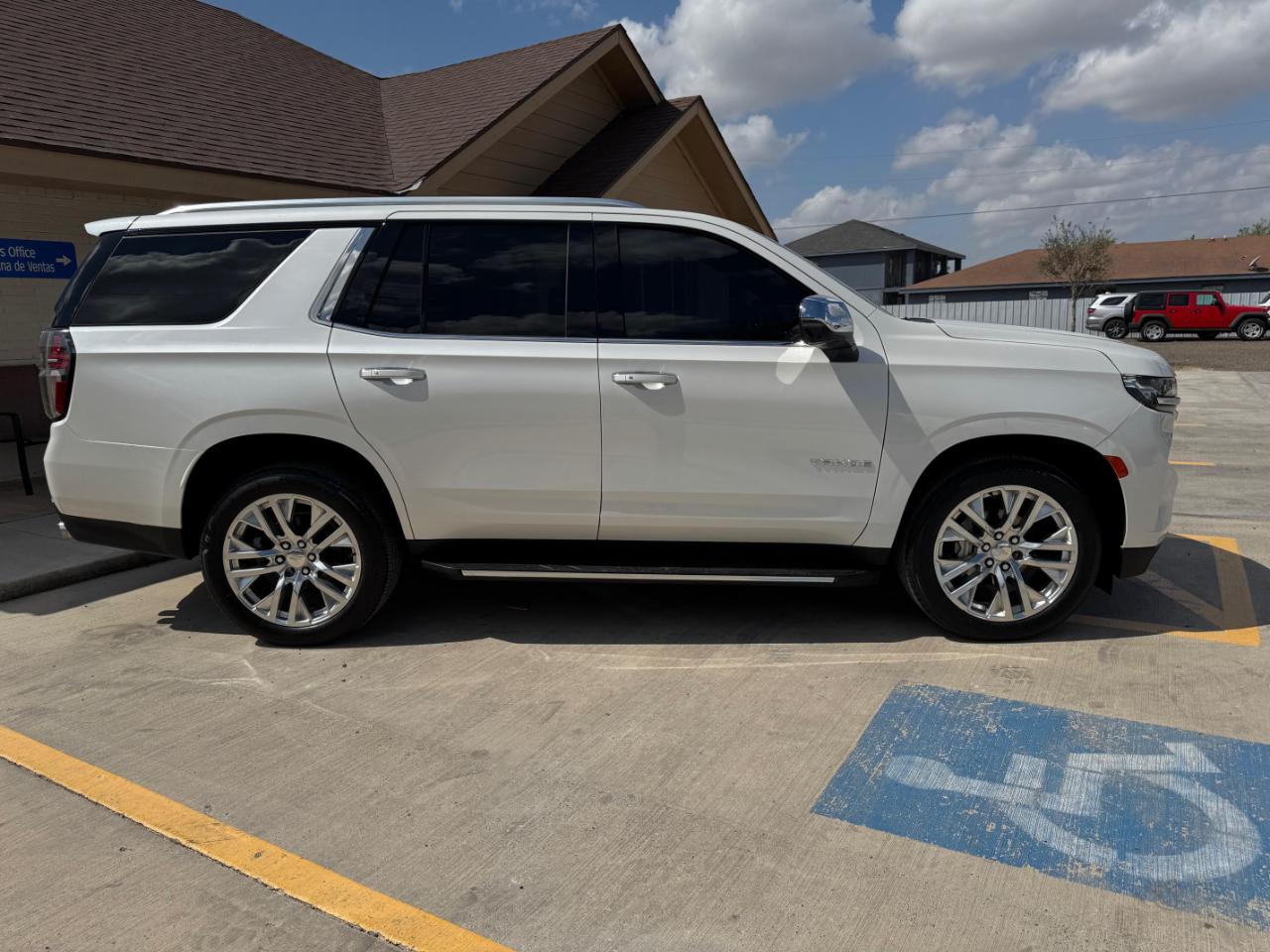 Chevrolet Tahoe  2021