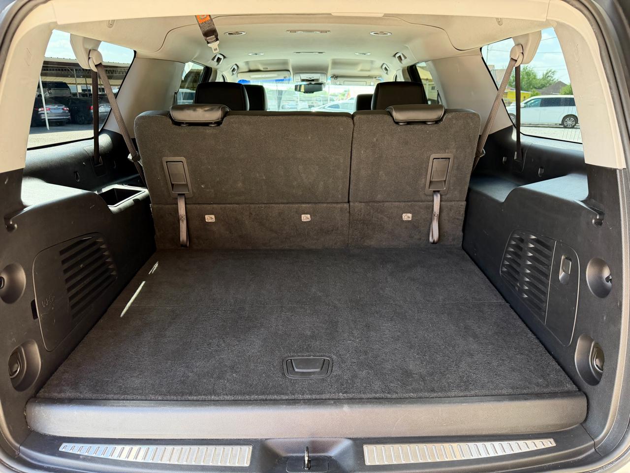 Chevrolet Suburban 1500 LT 2020