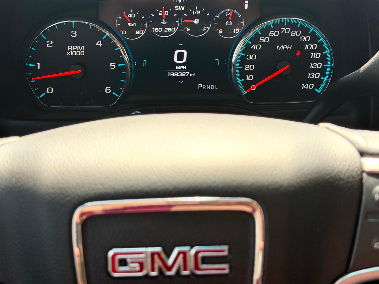 GMC Yukon SLT 2017
