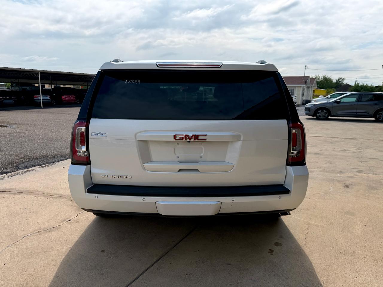 GMC Yukon SLT 2017