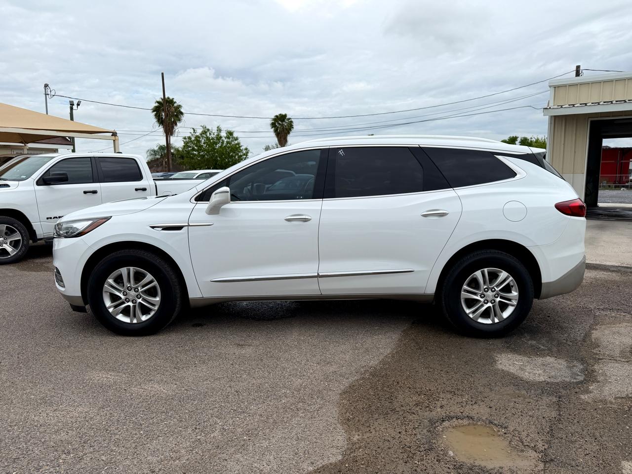 Buick Enclave Essence 2020