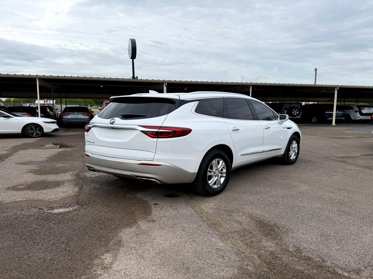 Buick Enclave Essence 2020