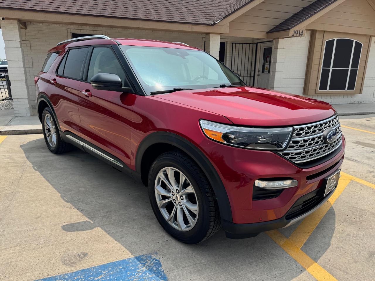2021 Ford Explorer Limited 4WD's photo