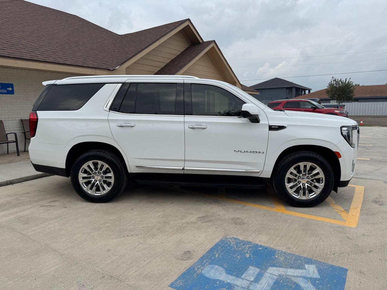 GMC Yukon SLT 2021