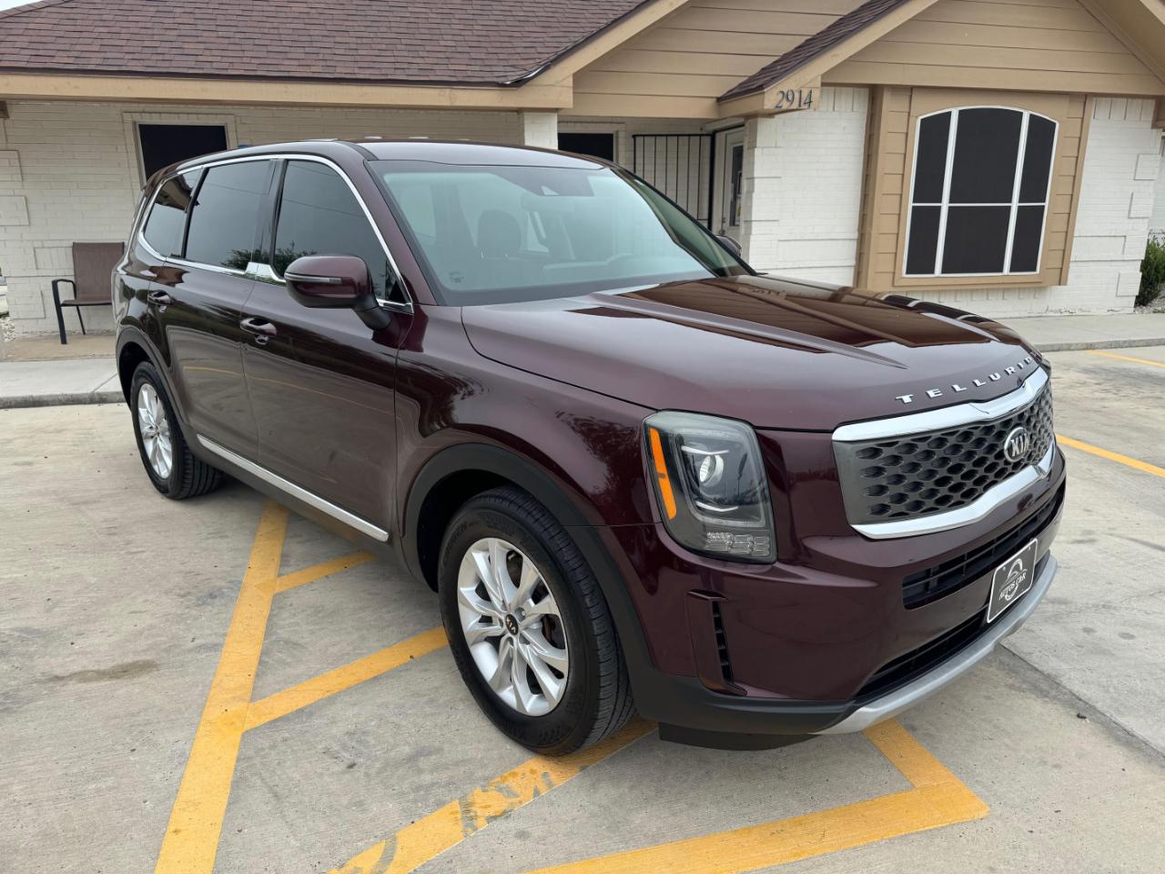 2021 Kia Telluride LX FWD's photo
