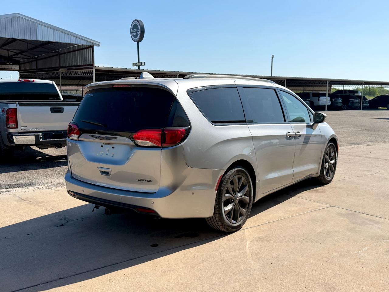 Chrysler Pacifica Limited 2020
