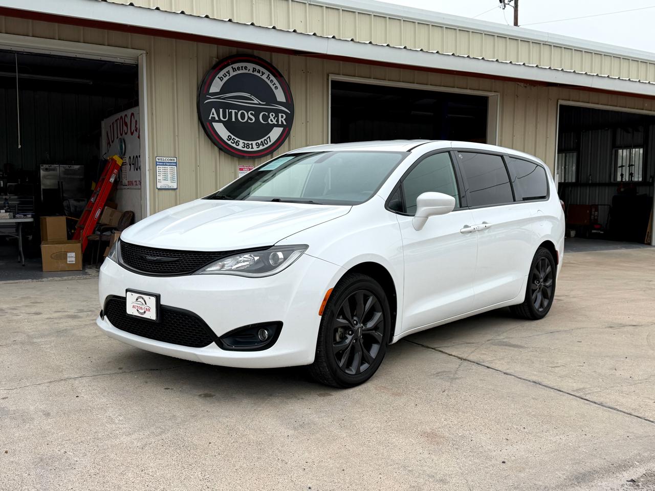 Vehicle Image 2