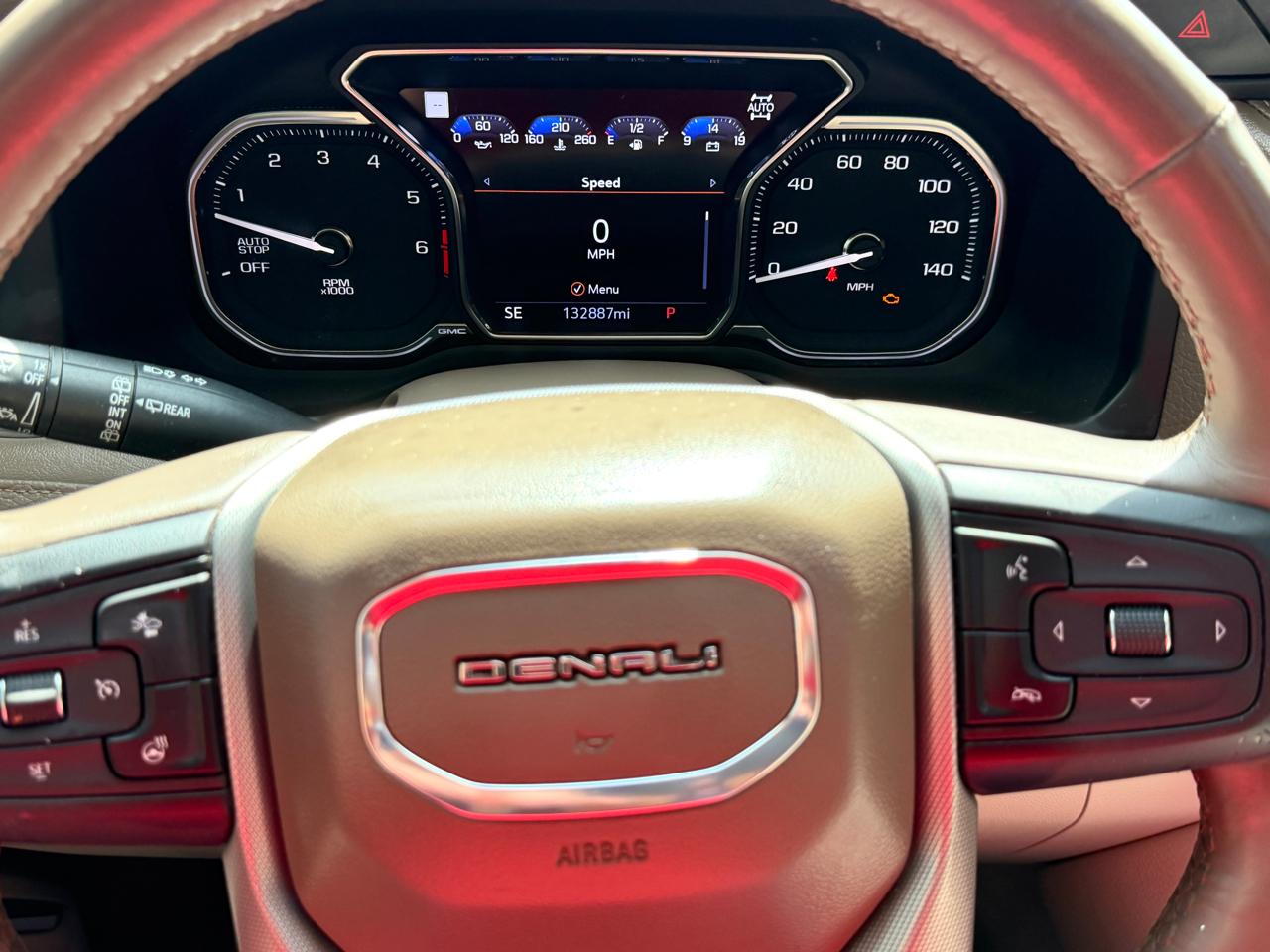 GMC Yukon Denali 2021