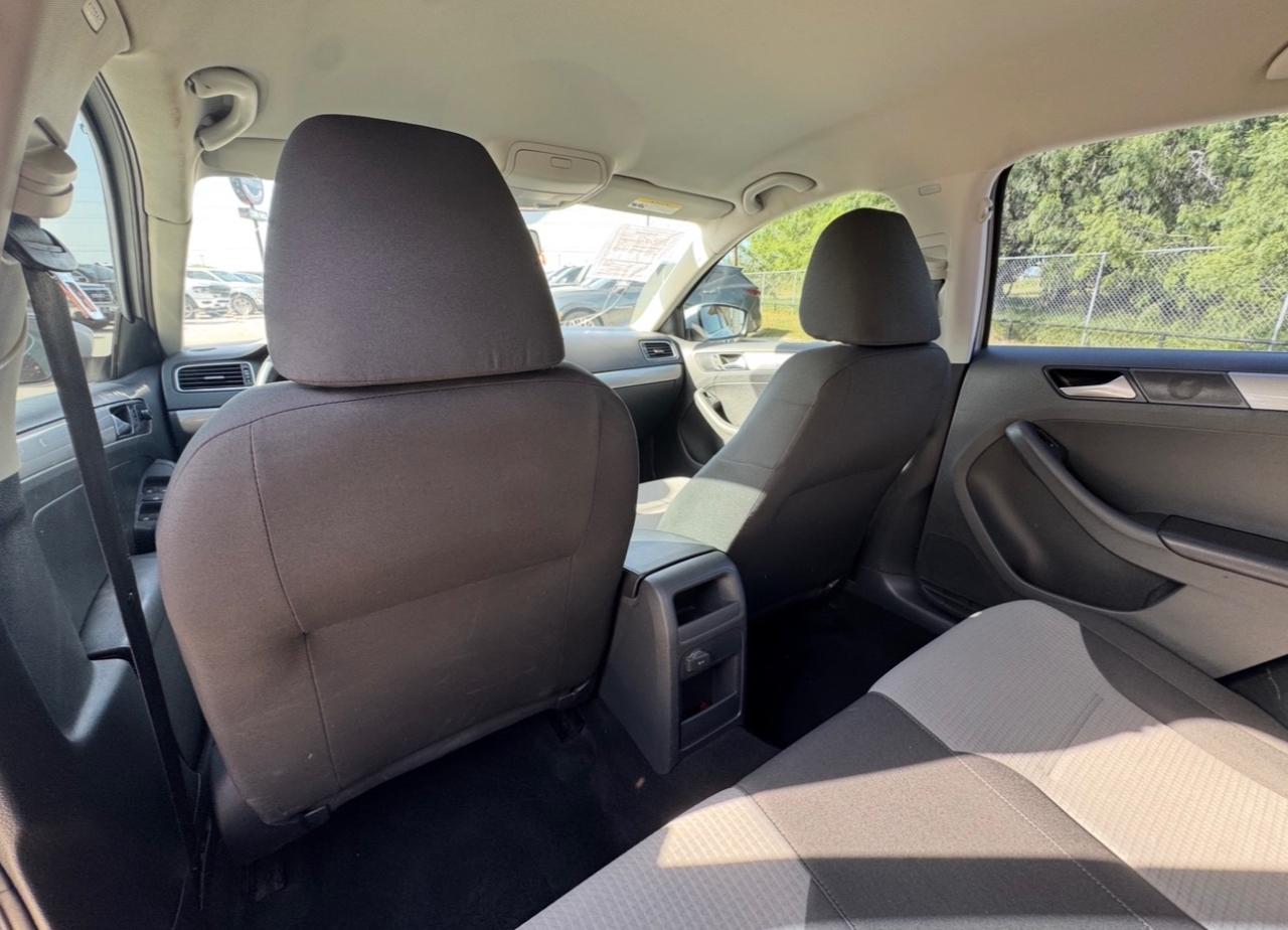 Volkswagen Jetta S 2017