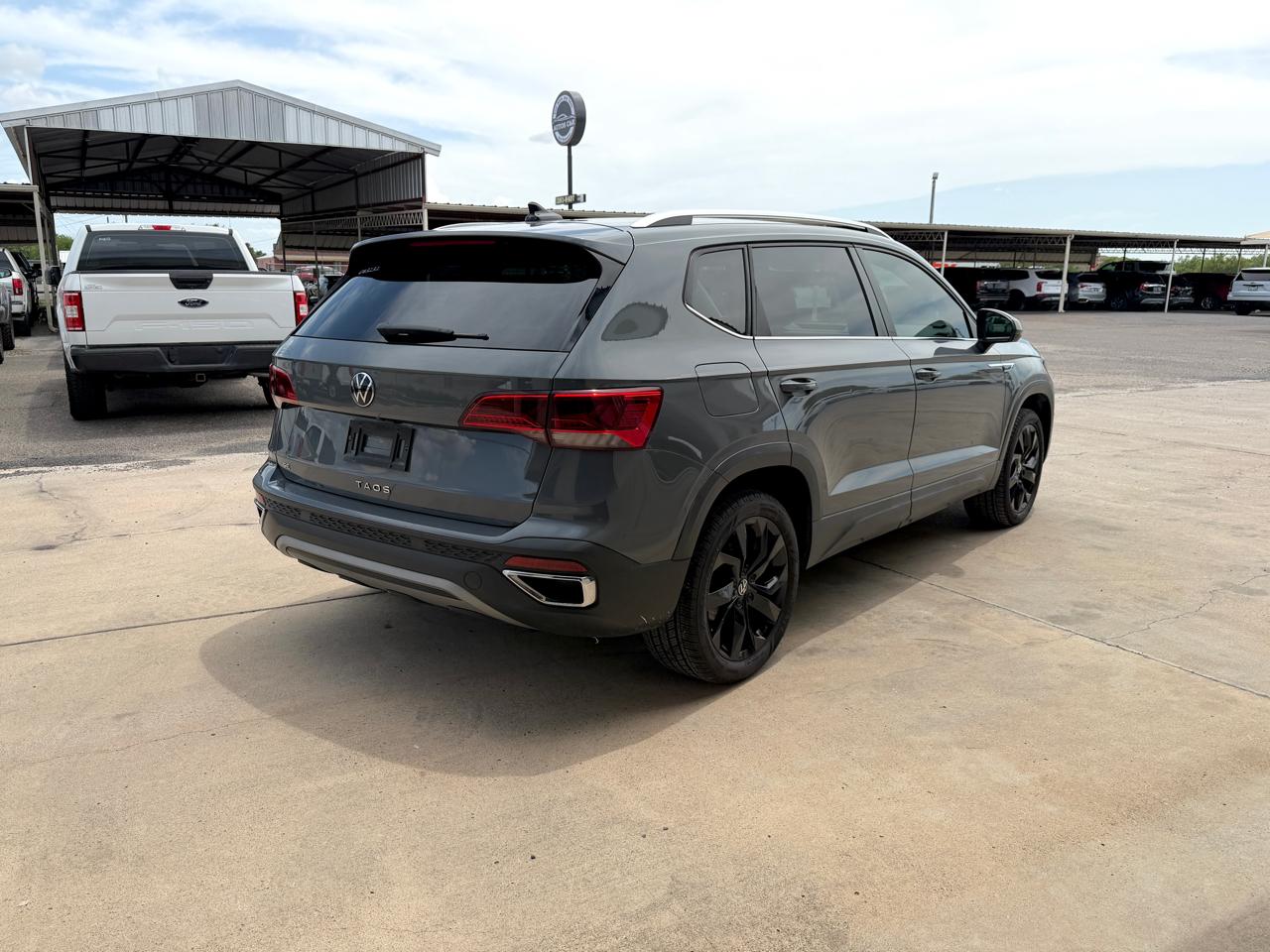 Volkswagen Taos SE 2022