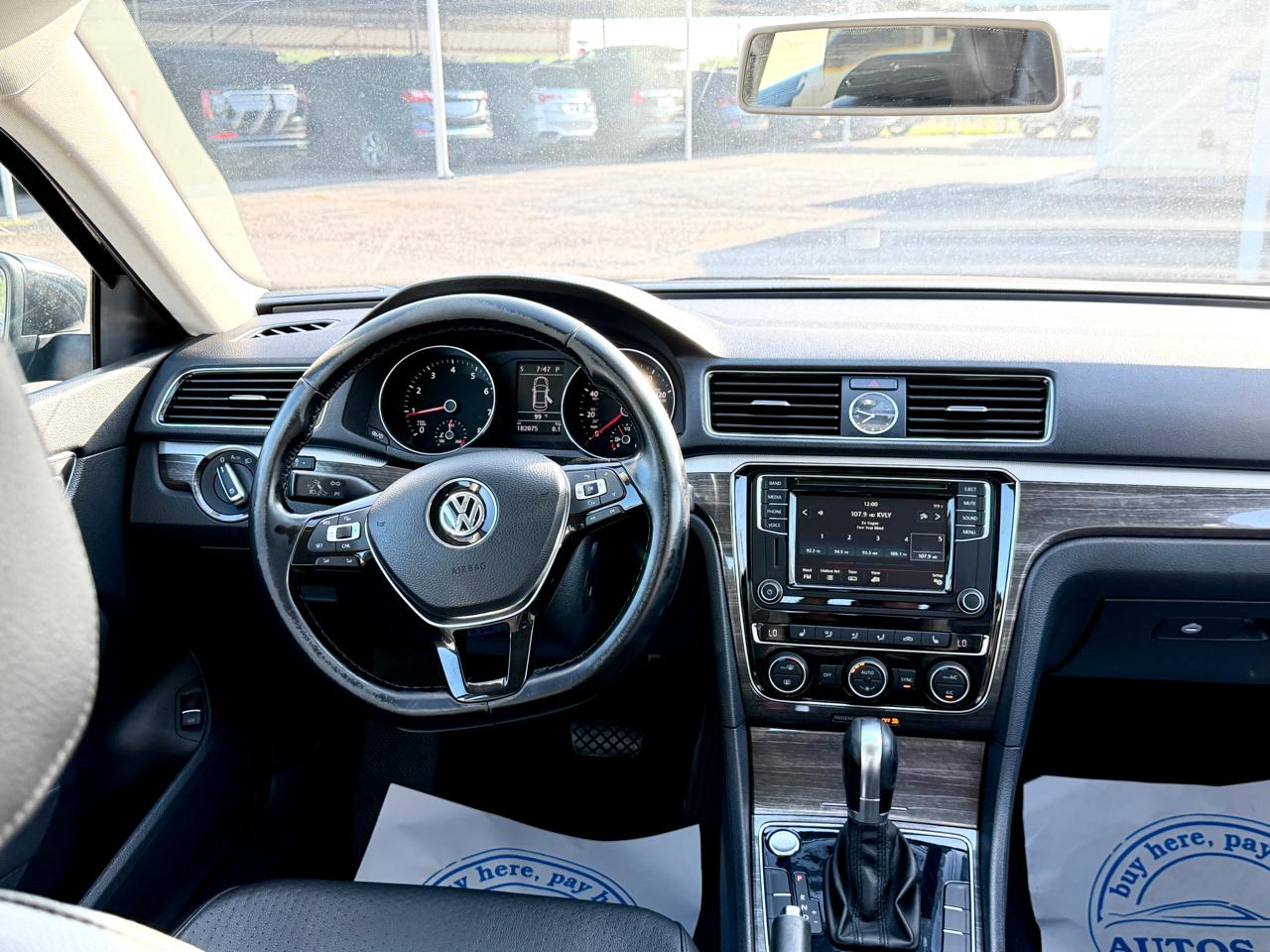 Volkswagen Passat SE 2017