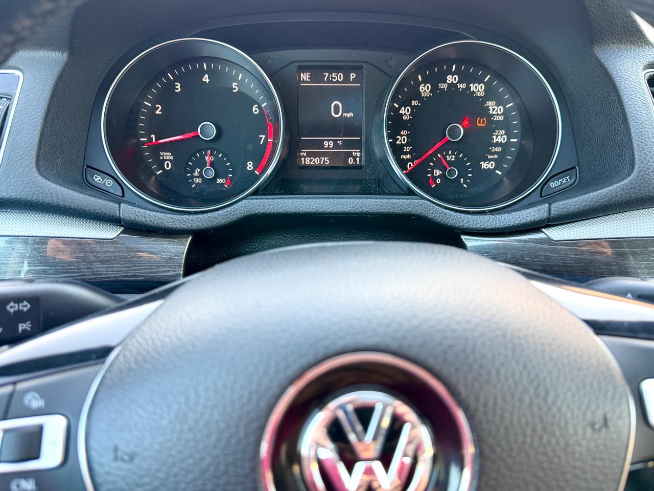 Volkswagen Passat SE 2017