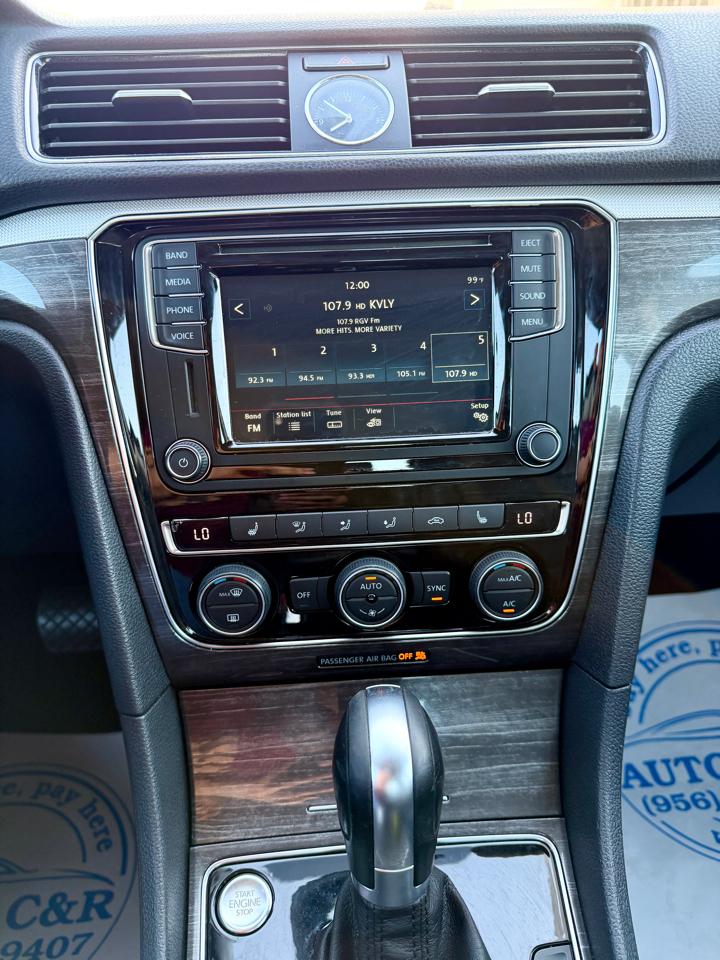 Volkswagen Passat SE 2017
