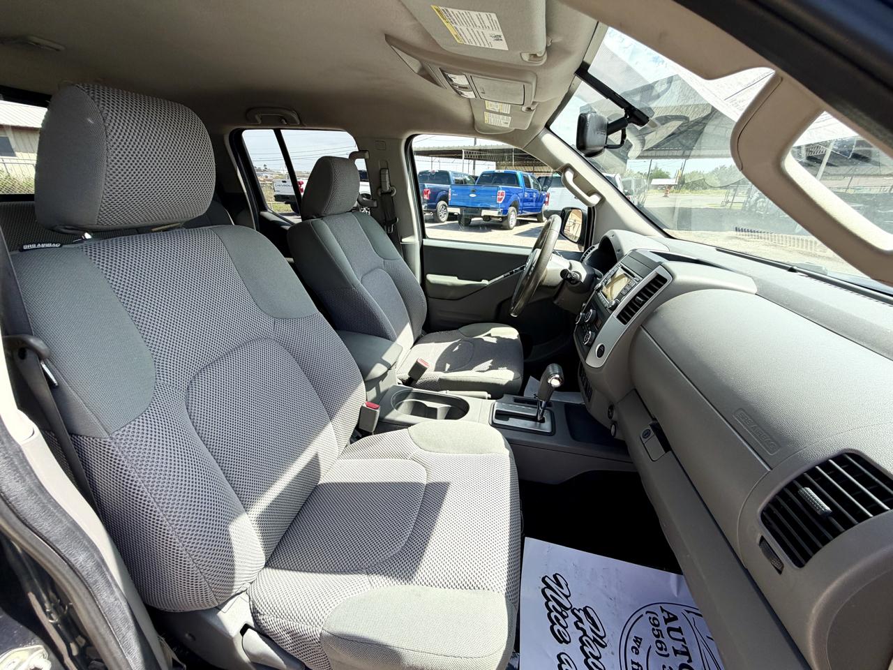 Nissan Frontier  2017