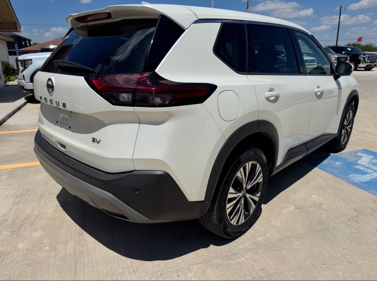 Nissan Rogue SV 2021