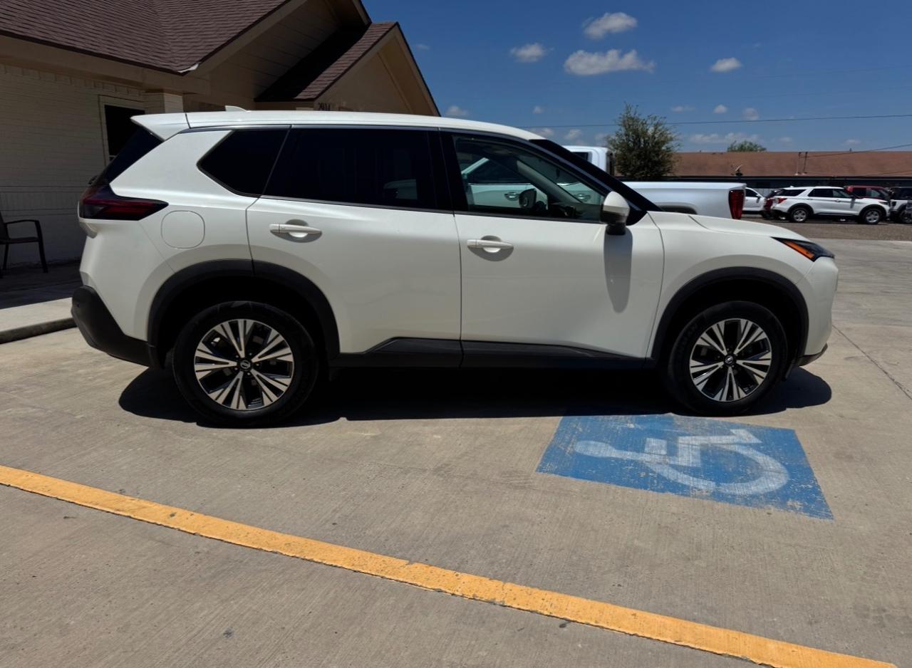 Nissan Rogue SV 2021