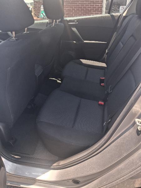 Mazda MAZDA3 i Touring 4-door 2011