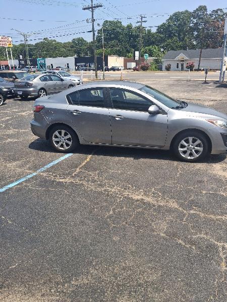 Mazda MAZDA3 i Touring 4-door 2011