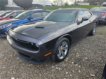 2019 Dodge Challenger SXT RWD