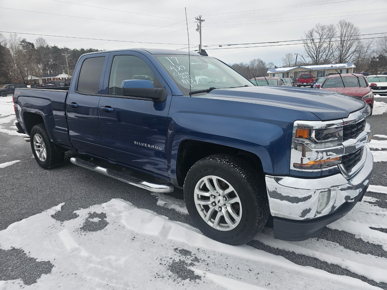 Chevrolet Silverado 1500 4WD Double Cab 143.5" LT w/1LT 2017