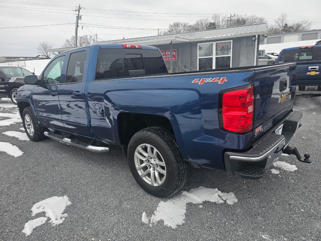 Chevrolet Silverado 1500 4WD Double Cab 143.5" LT w/1LT 2017