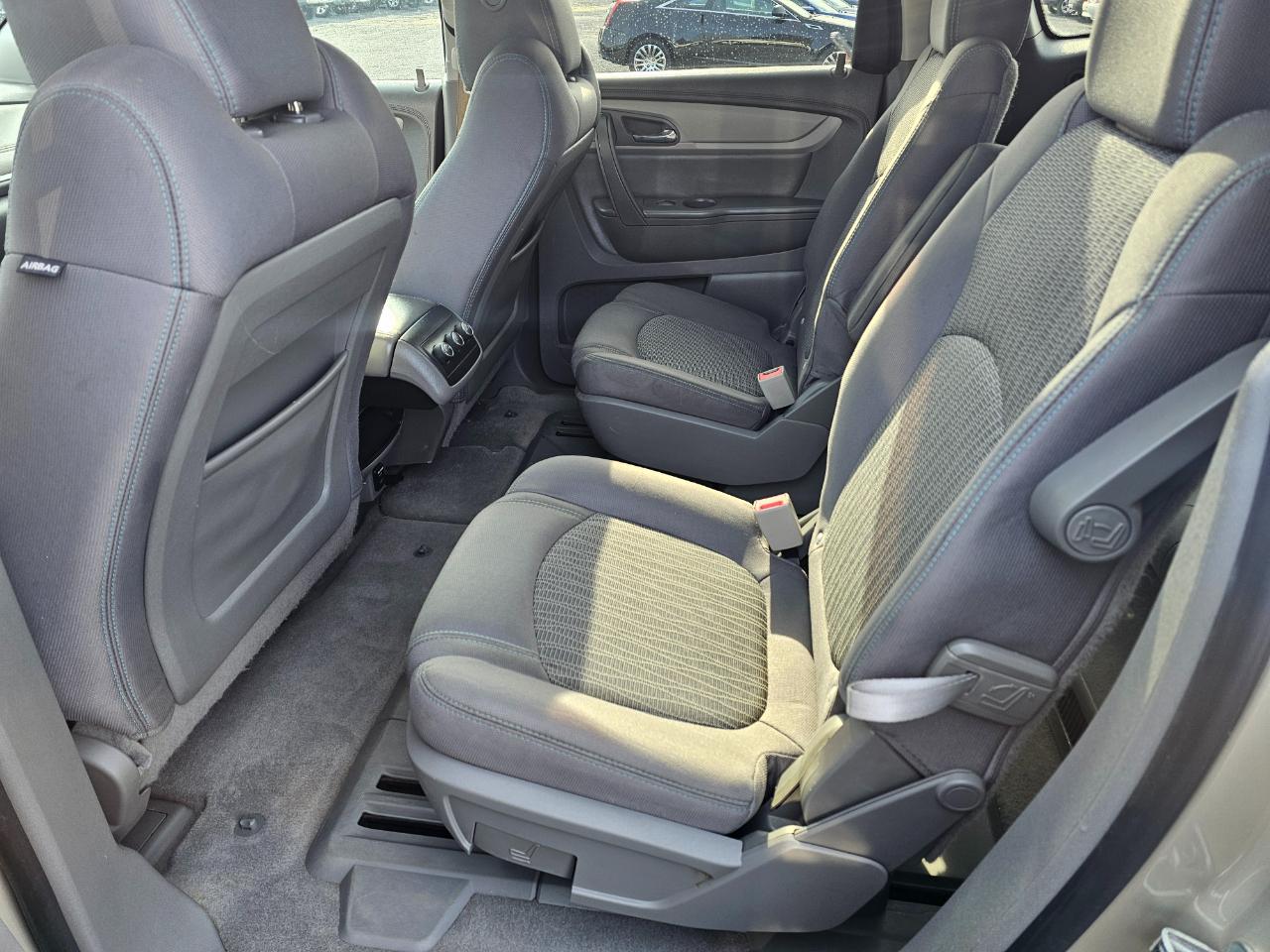 Chevrolet Traverse AWD 4dr LT w/1LT 2016