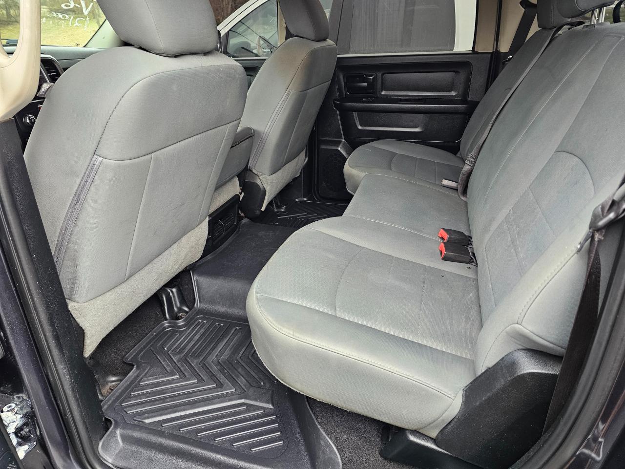 RAM 1500 ST 4x4 Crew Cab 5'7" Box *Ltd Avail* 2018