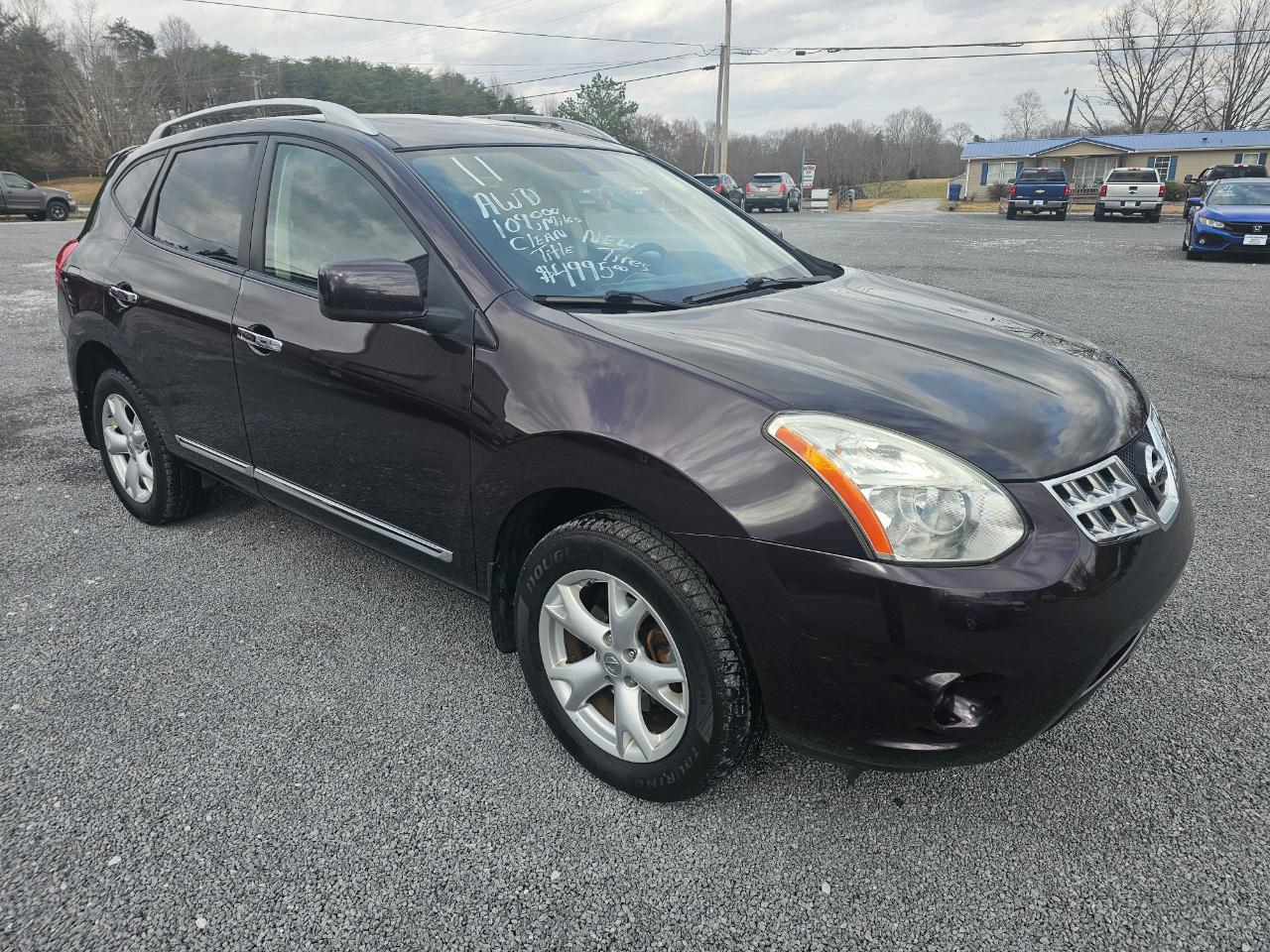 Nissan Rogue AWD 4dr SV 2011
