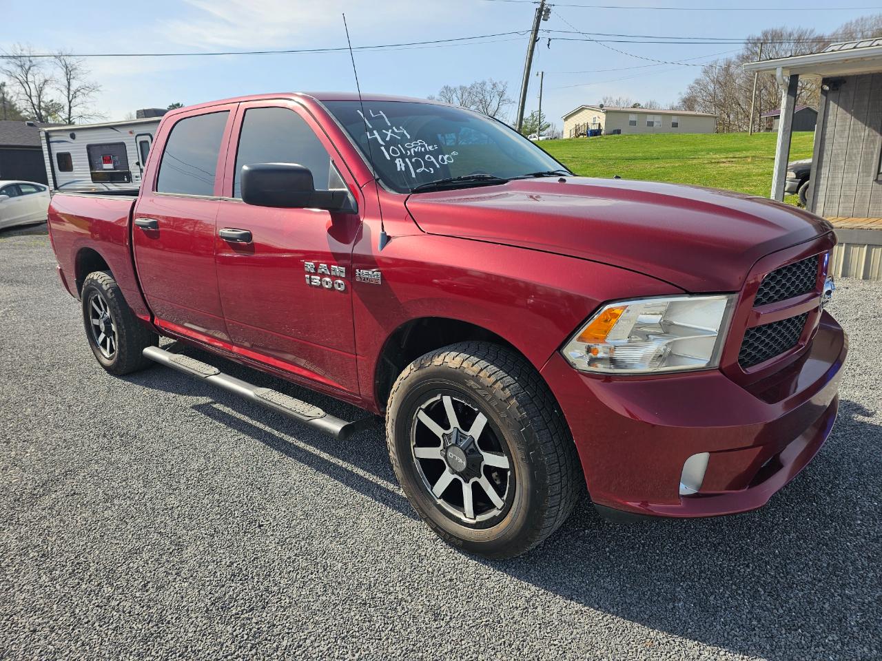 RAM 1500 4WD Crew Cab 140.5" Express 2014