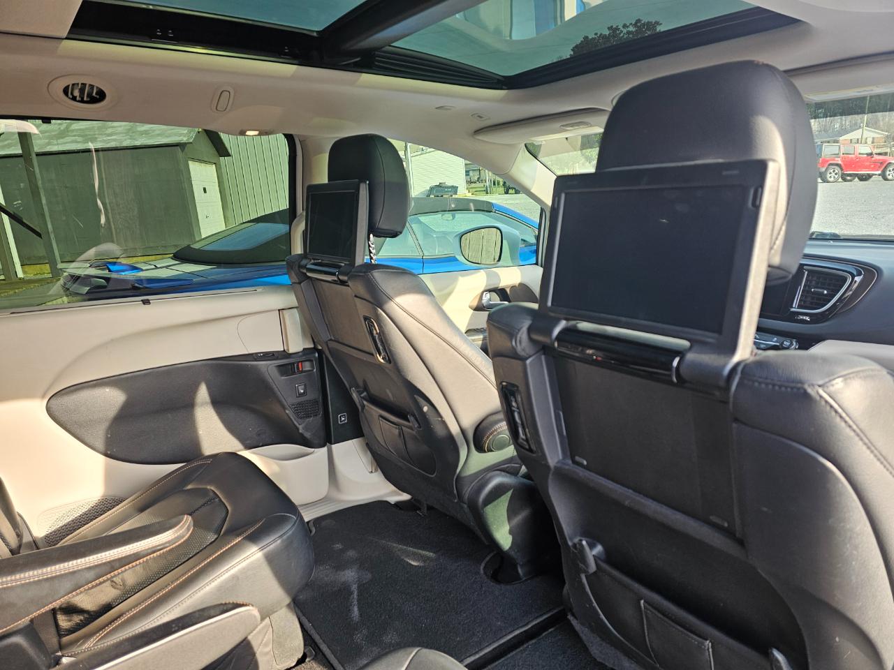 Chrysler Pacifica Touring-L Plus 2WD 2018