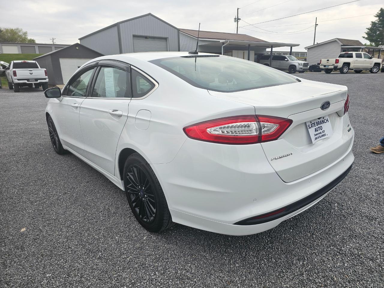 Ford Fusion 4dr Sdn SE FWD 2014