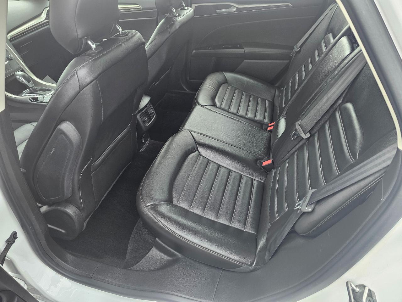 Ford Fusion 4dr Sdn SE FWD 2014