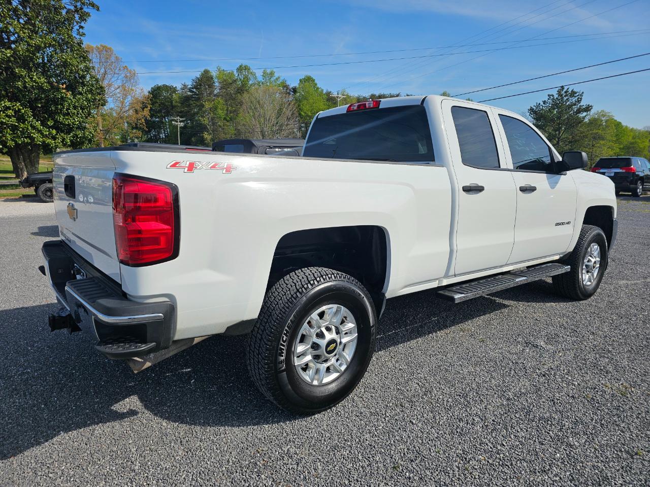 Chevrolet Silverado 2500HD Built After Aug 14 4WD Double Cab 144.2" Work Truck 2015