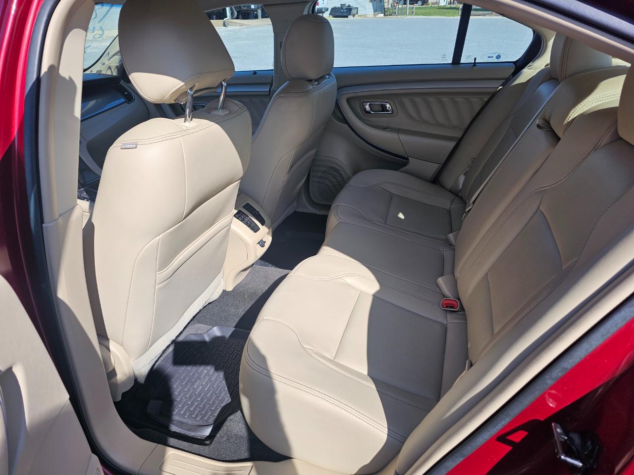 Ford Taurus SEL FWD 2018