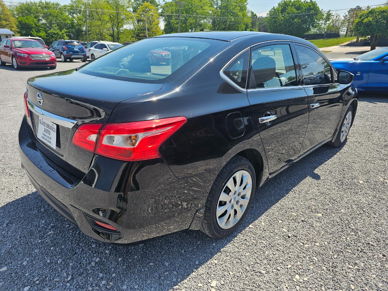 Nissan Sentra 4dr Sdn I4 CVT S 2016