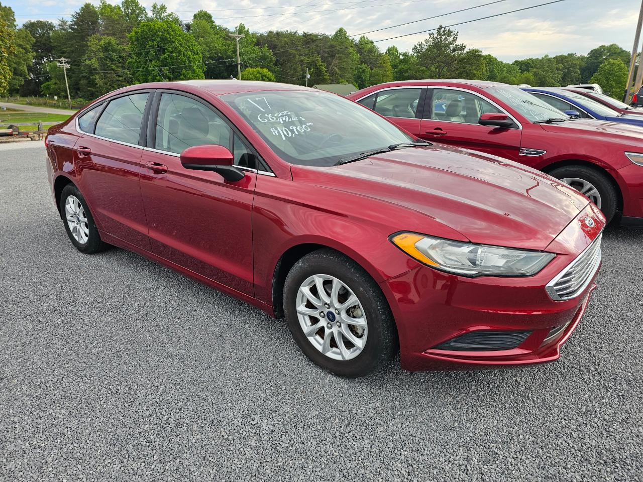 Ford Fusion S FWD 2017